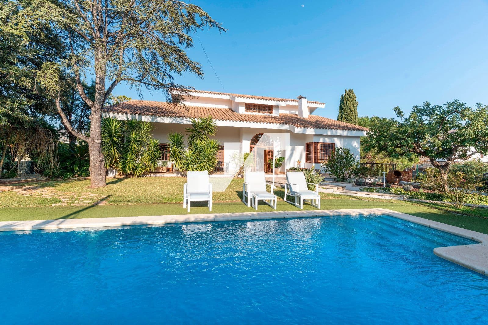 5 slaapkamer Villa te koop in Benicassim met zwembad garage - € 1.690.000 (Ref: 9656606)