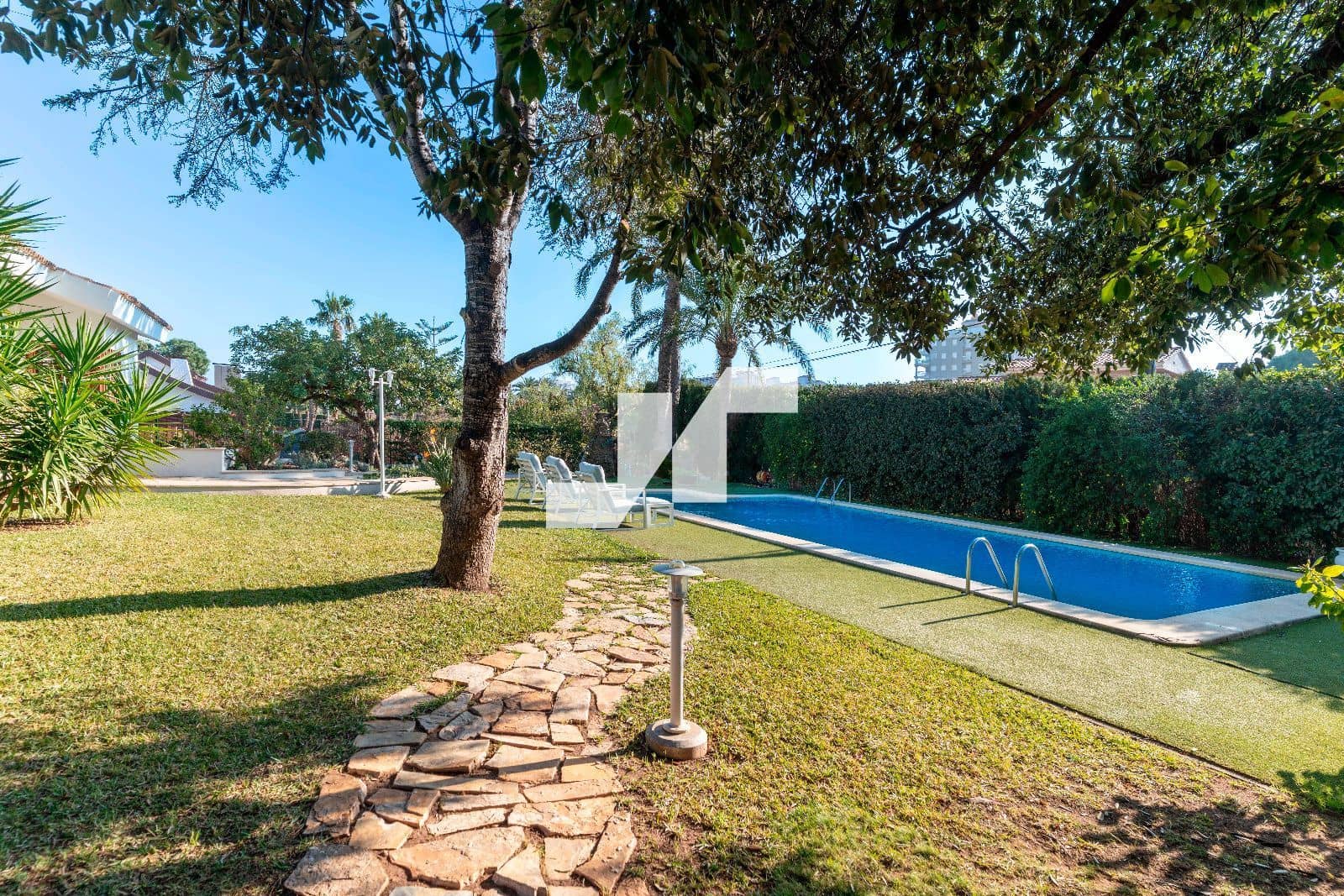 5 slaapkamer Villa te koop in Benicassim met zwembad garage - € 1.690.000 (Ref: 9656606)
