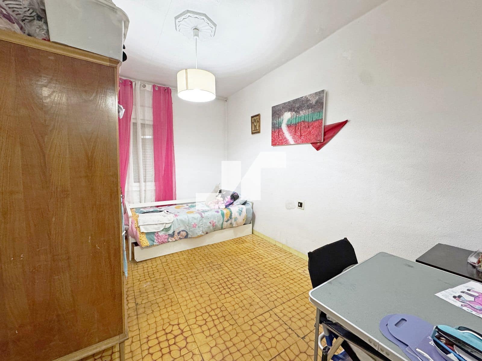 3 bedroom Flat for sale in La Vall d'Uixo - € 78,000 (Ref: 9669695)