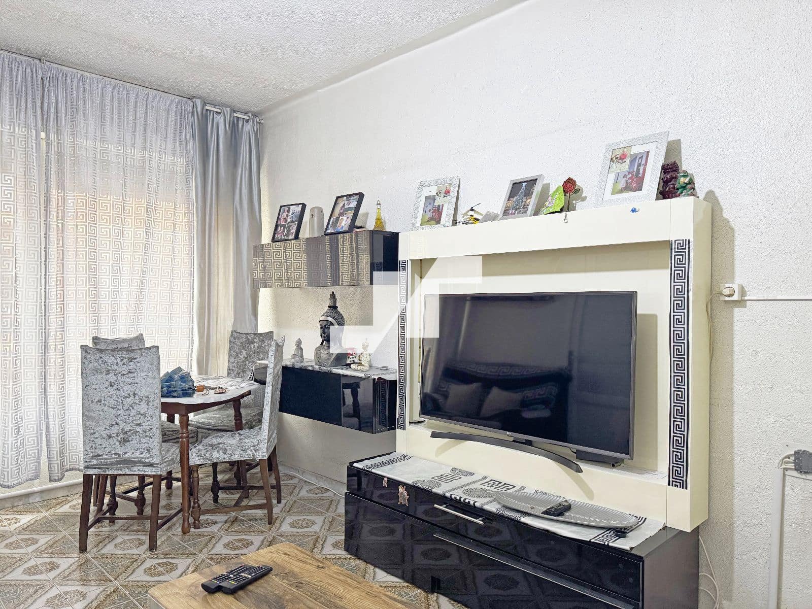 3 bedroom Flat for sale in La Vall d'Uixo - € 78,000 (Ref: 9669695)