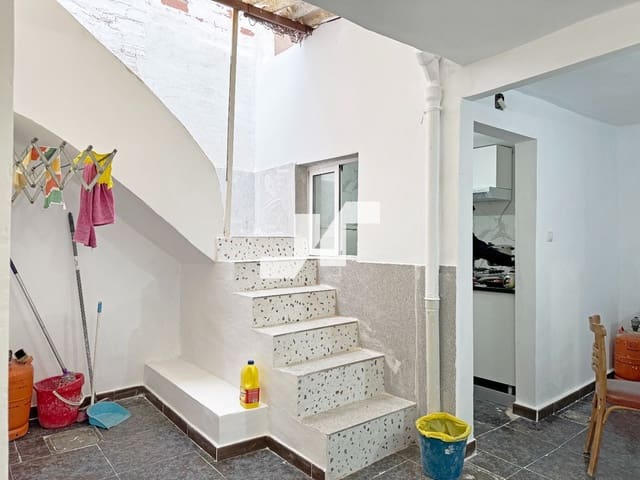 4 soveværelse Villa til salg i Vila-real - € 100.000 (Ref: 9669761)