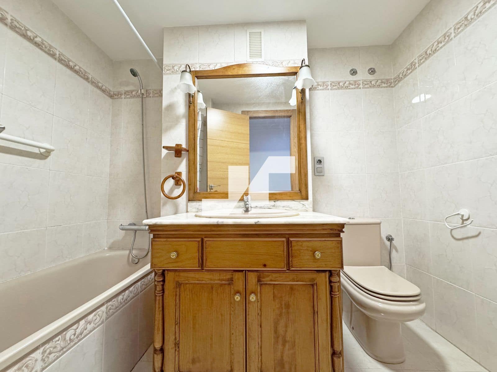 3 bedroom Flat for sale in Vila-real with garage - € 230,000 (Ref: 9675923)