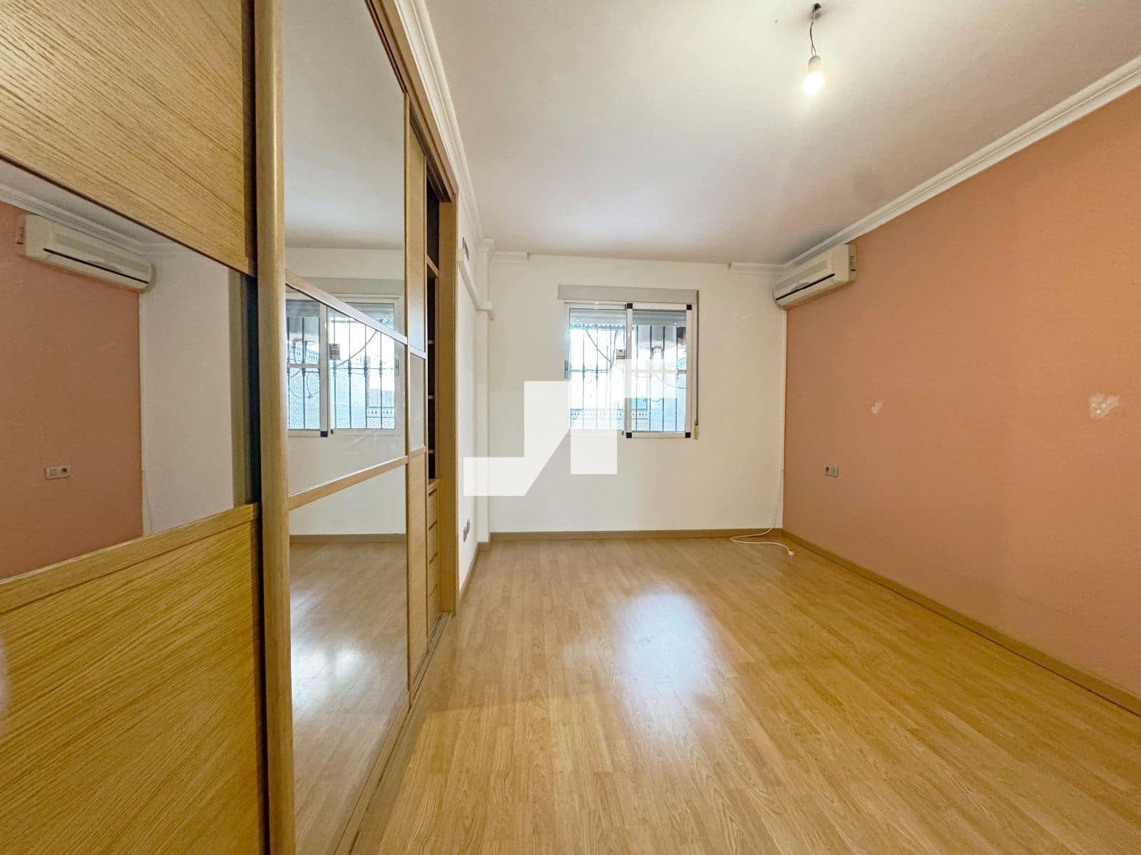 3 bedroom Flat for sale in Vila-real with garage - € 230,000 (Ref: 9675923)