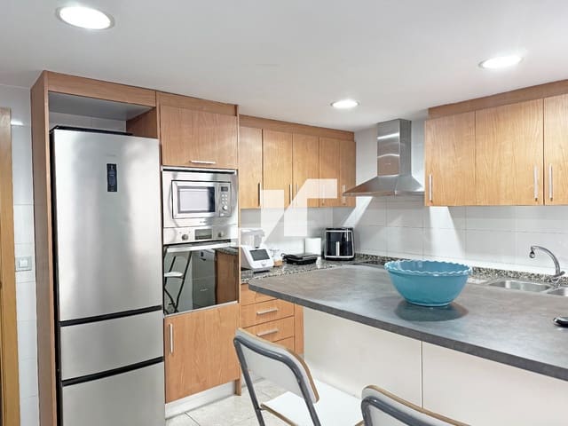 4 bedroom Flat for sale in Burriana / Borriana with garage - € 190,000 (Ref: 9675924)