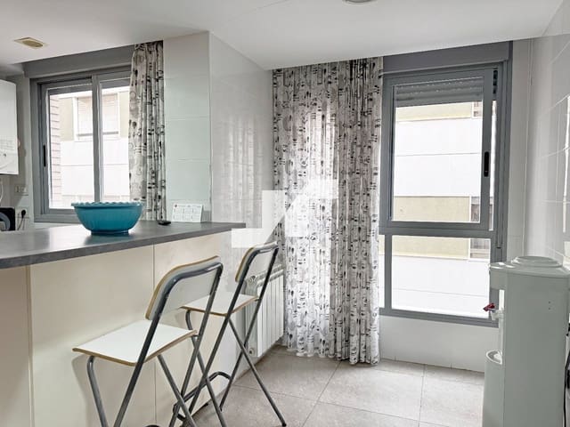 4 bedroom Flat for sale in Burriana / Borriana with garage - € 190,000 (Ref: 9675924)