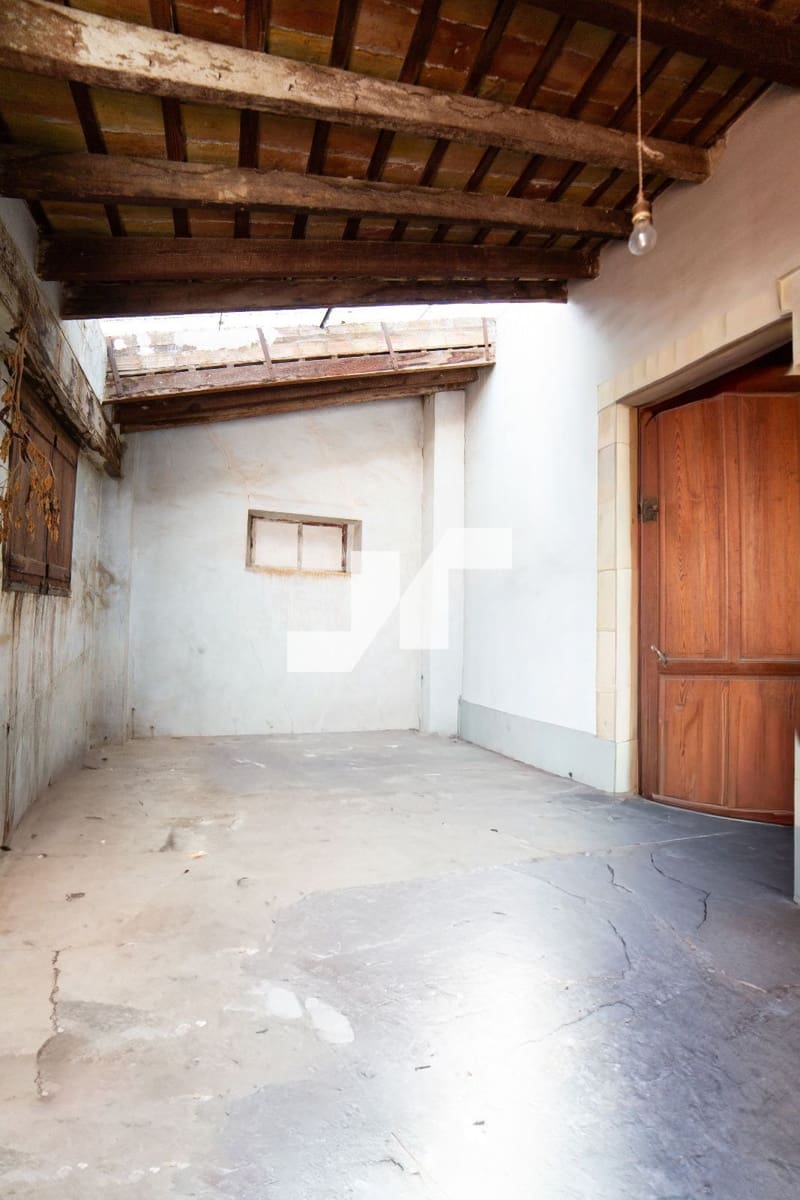 4 bedroom Villa for sale in Castello de la Plana - € 215,000 (Ref: 9679251)