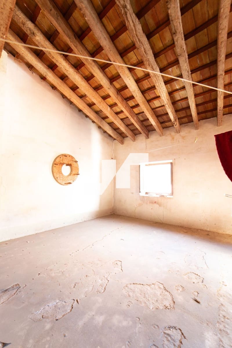 4 bedroom Villa for sale in Castello de la Plana - € 215,000 (Ref: 9679251)