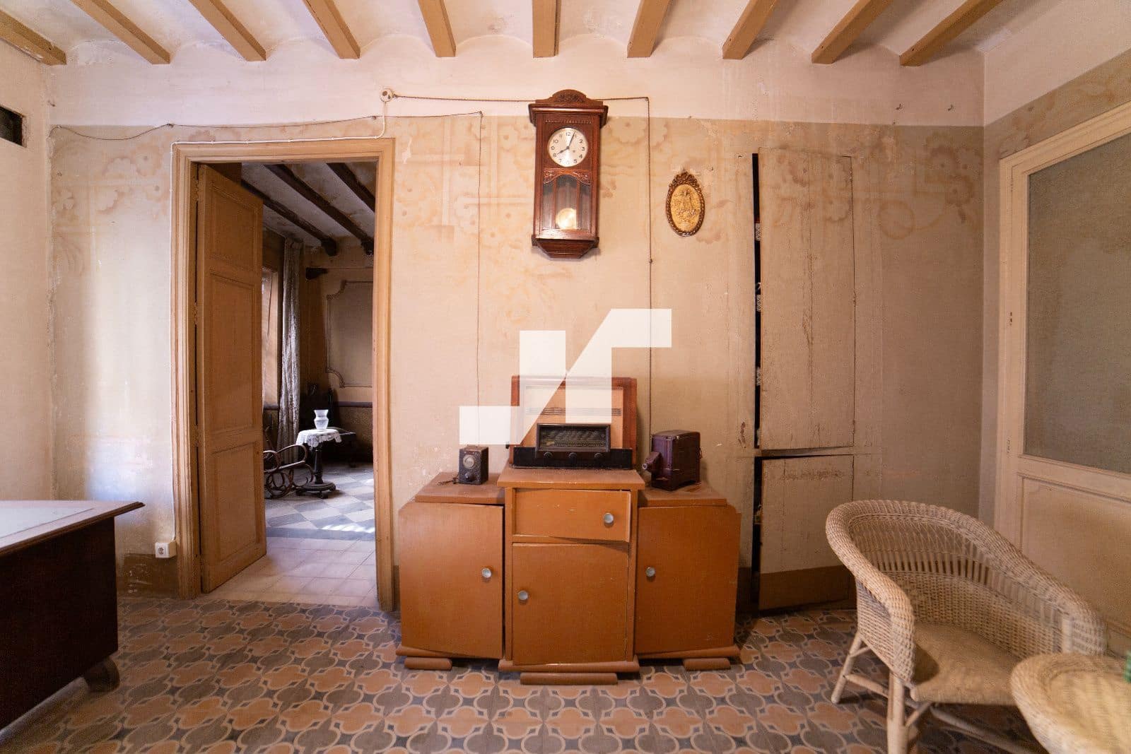 4 bedroom Villa for sale in Castello de la Plana - € 215,000 (Ref: 9679251)