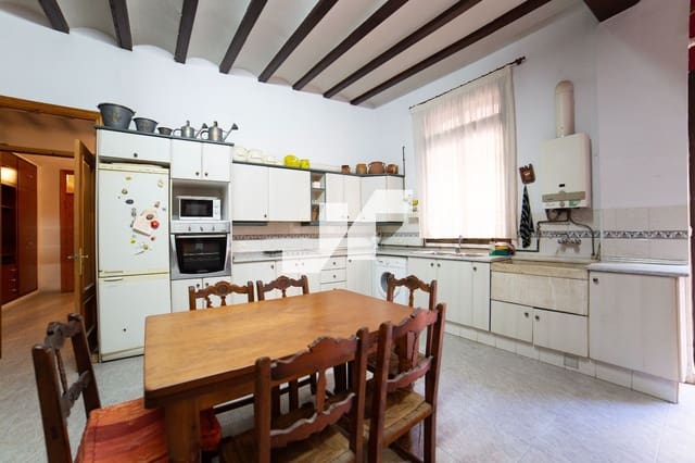 4 slaapkamer Villa te koop in Centro, Castelló de la Plana - € 215.000 (Ref: 9679251)