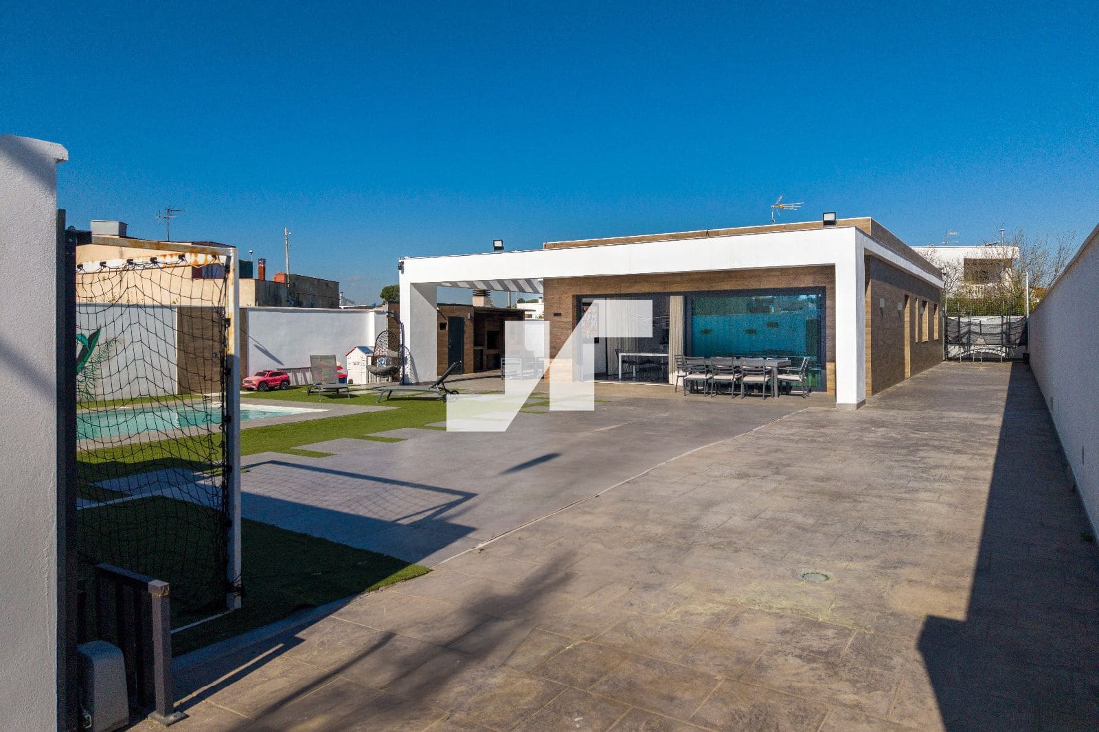 5 soverom Villa til salgs i Vila-real med svømmebasseng garasje - € 650 000 (Ref: 9699313)