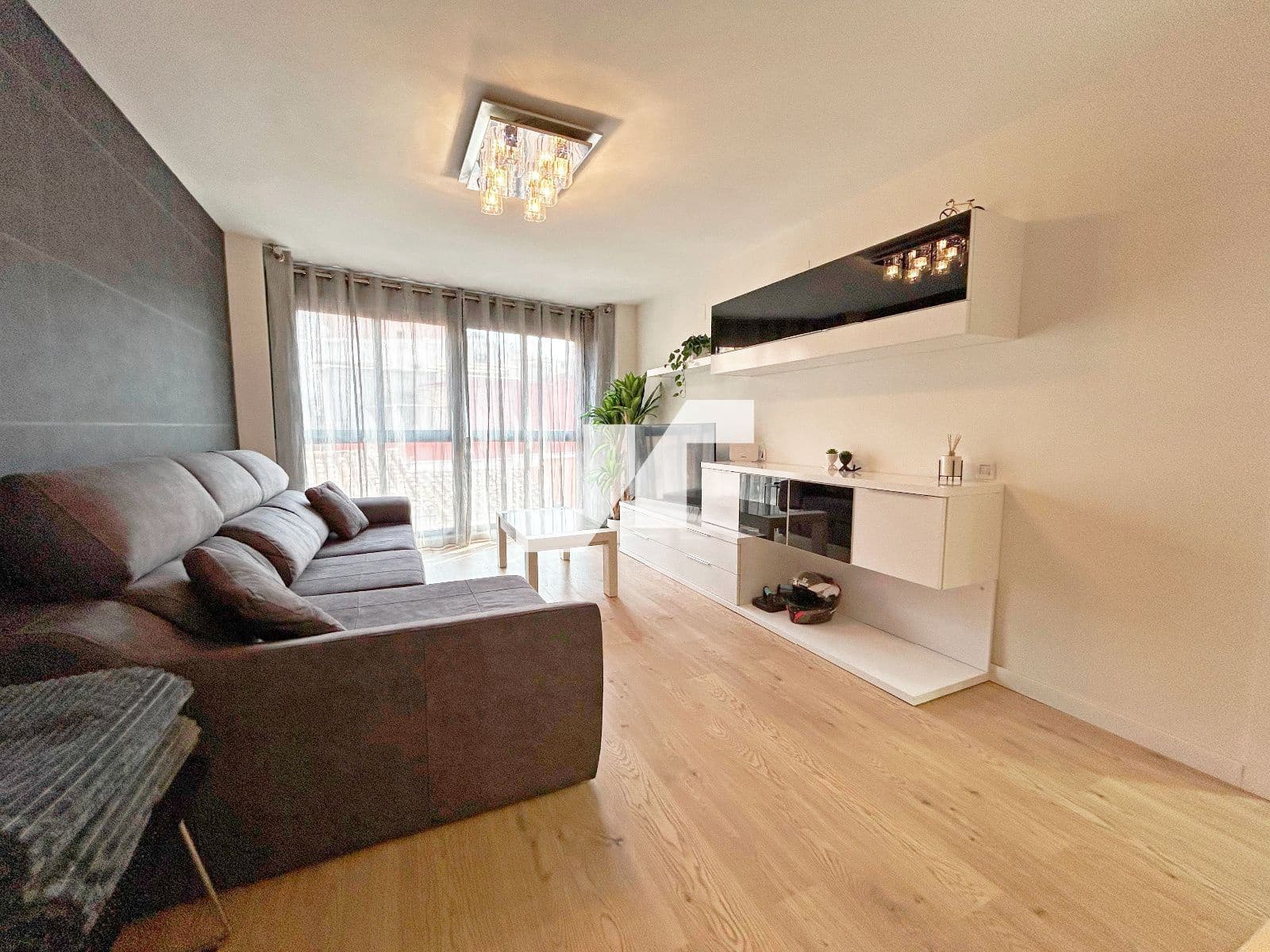 3 bedroom Flat for sale in Castello de la Plana with garage - € 220,000 (Ref: 9700136)