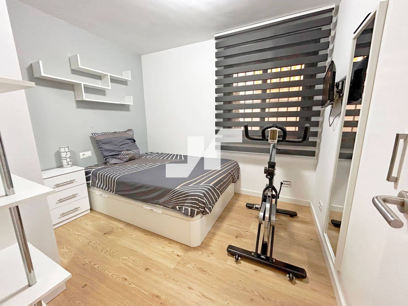 3 bedroom Flat for sale in Castello de la Plana with garage - € 220,000 (Ref: 9700136)