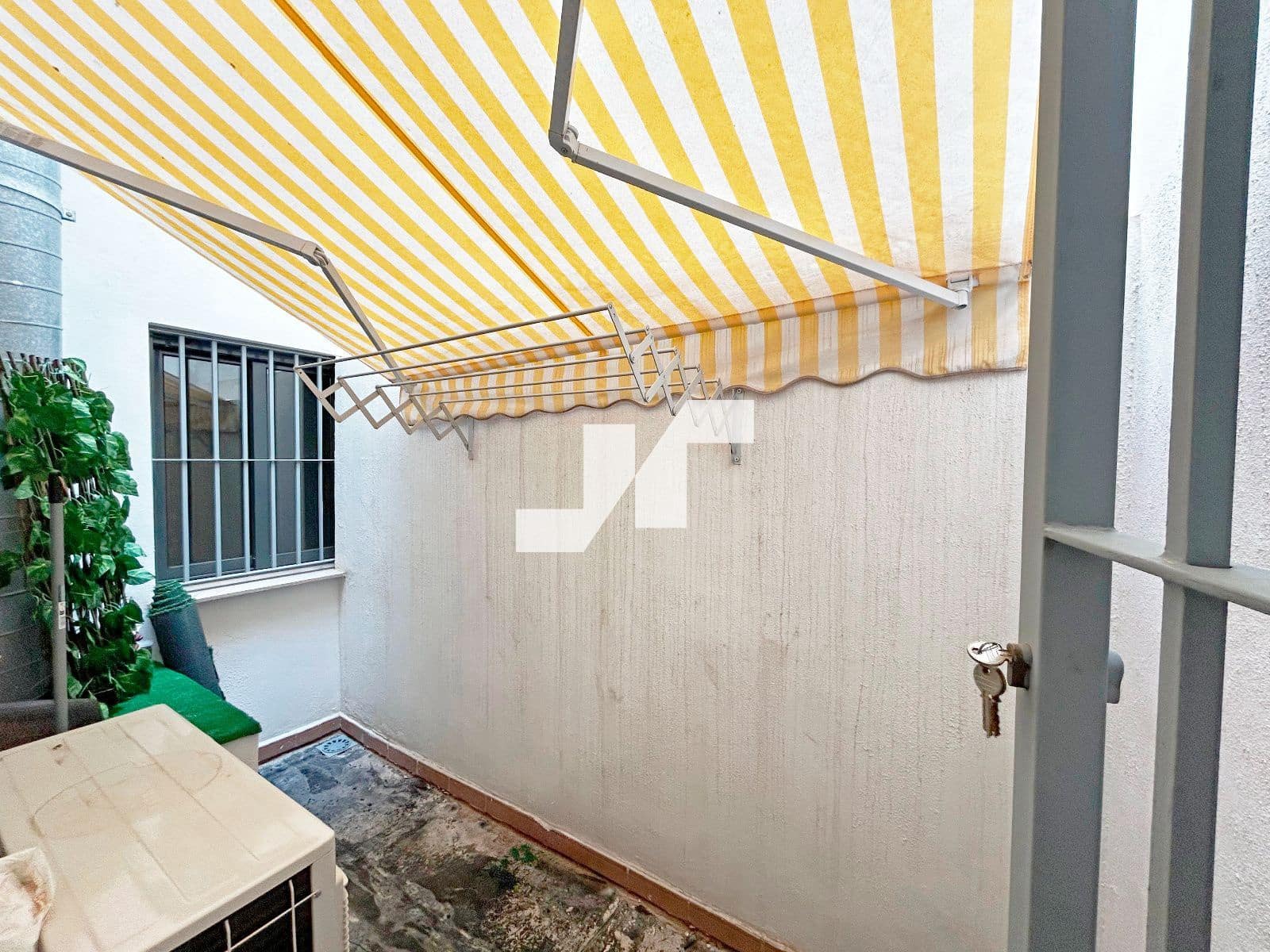 3 bedroom Flat for sale in Castello de la Plana with garage - € 220,000 (Ref: 9700136)