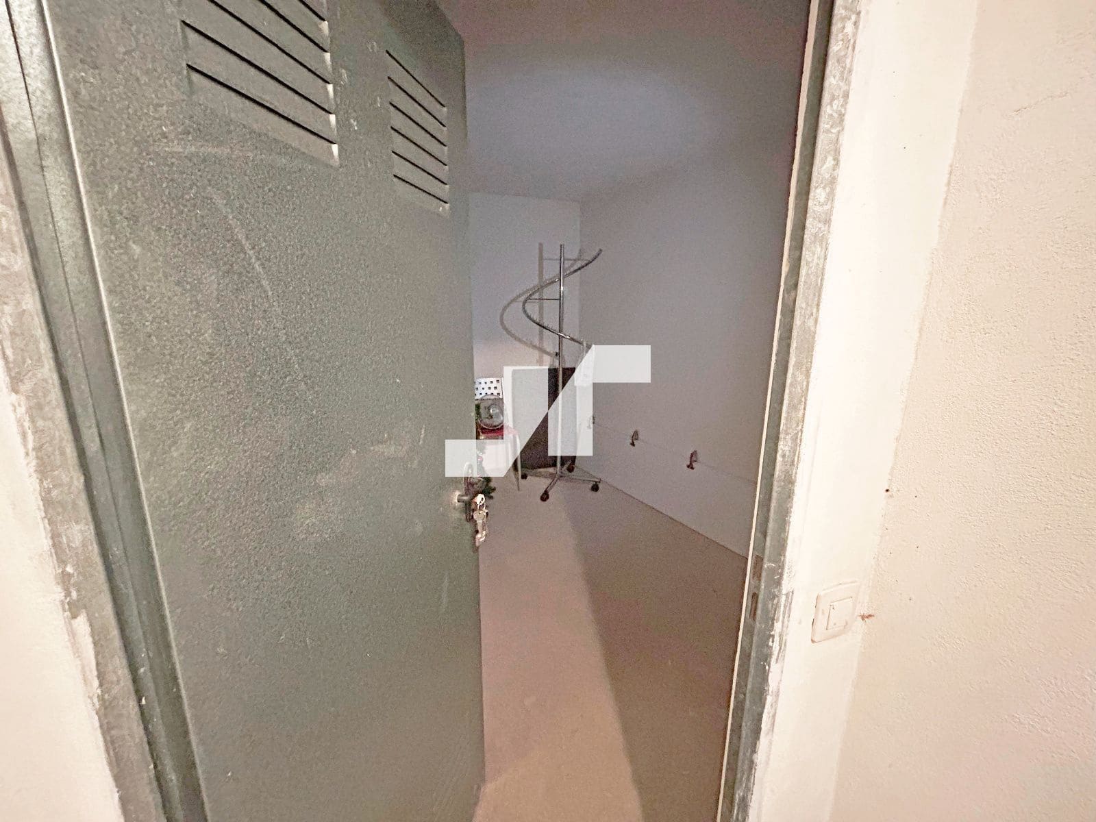 3 bedroom Flat for sale in Castello de la Plana with garage - € 220,000 (Ref: 9700136)