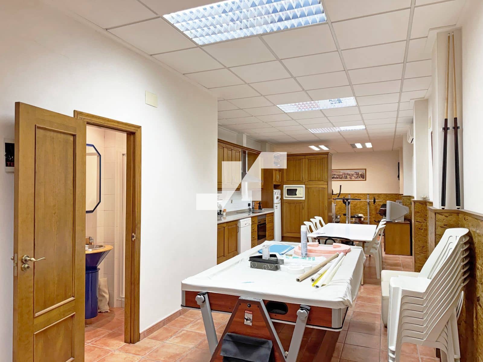 Villa for sale in Vila-real with garage - € 210,000 (Ref: 9722210)