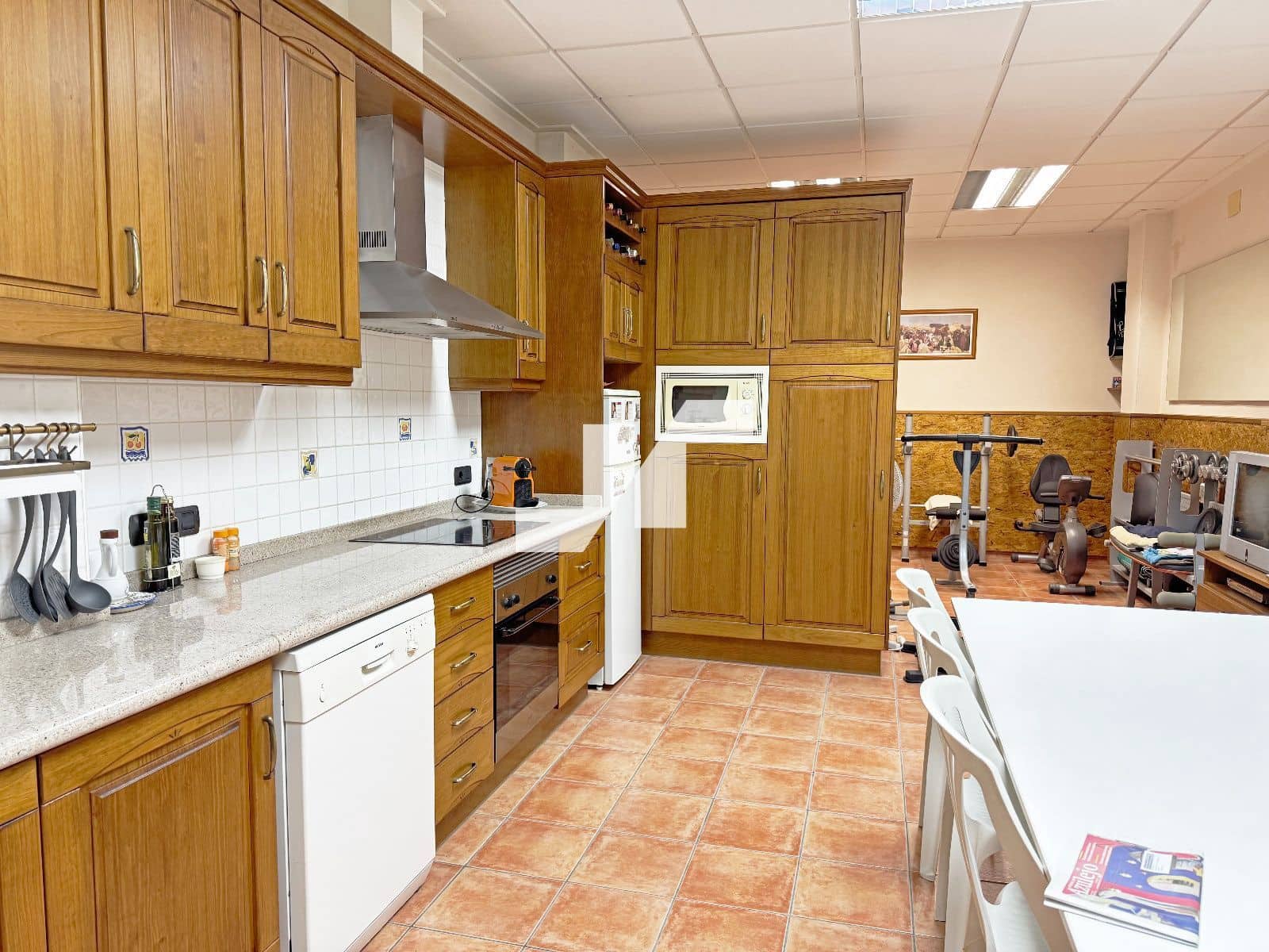 Villa for sale in Vila-real with garage - € 210,000 (Ref: 9722210)