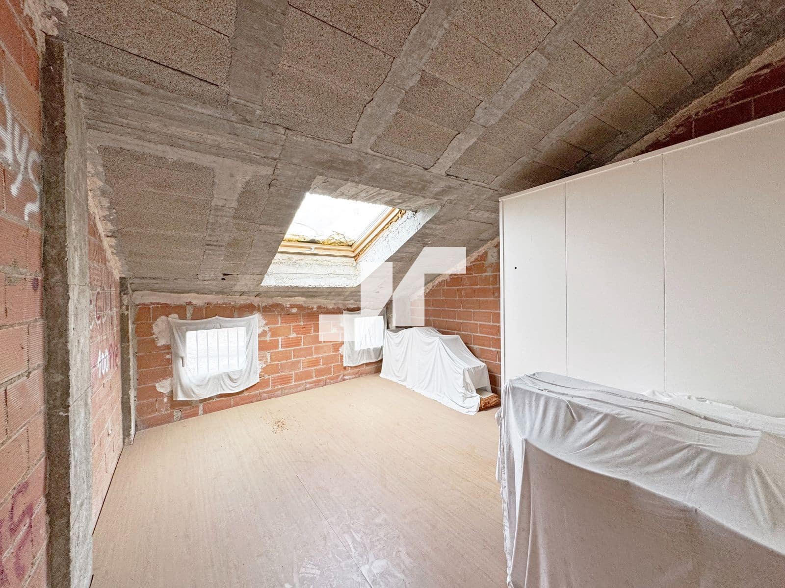 Villa for sale in Vila-real with garage - € 210,000 (Ref: 9722210)