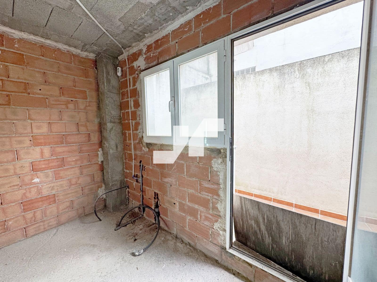 Villa for sale in Vila-real with garage - € 210,000 (Ref: 9722210)