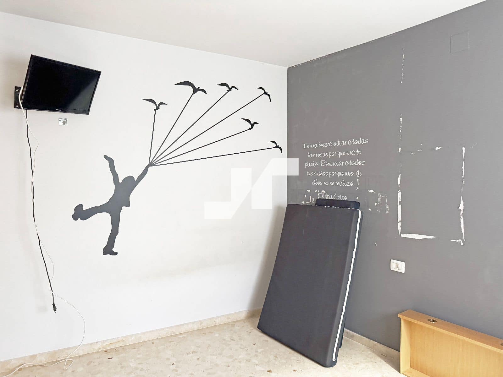 3 bedroom Flat for sale in Castello de la Plana with garage - € 195,000 (Ref: 9734993)