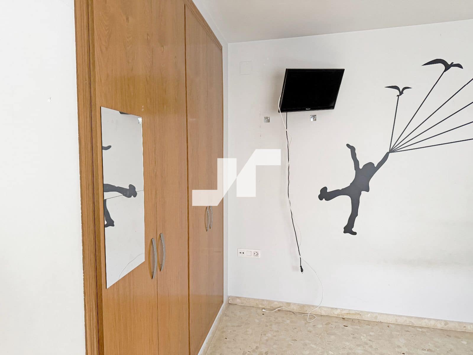 3 bedroom Flat for sale in Castello de la Plana with garage - € 195,000 (Ref: 9734993)