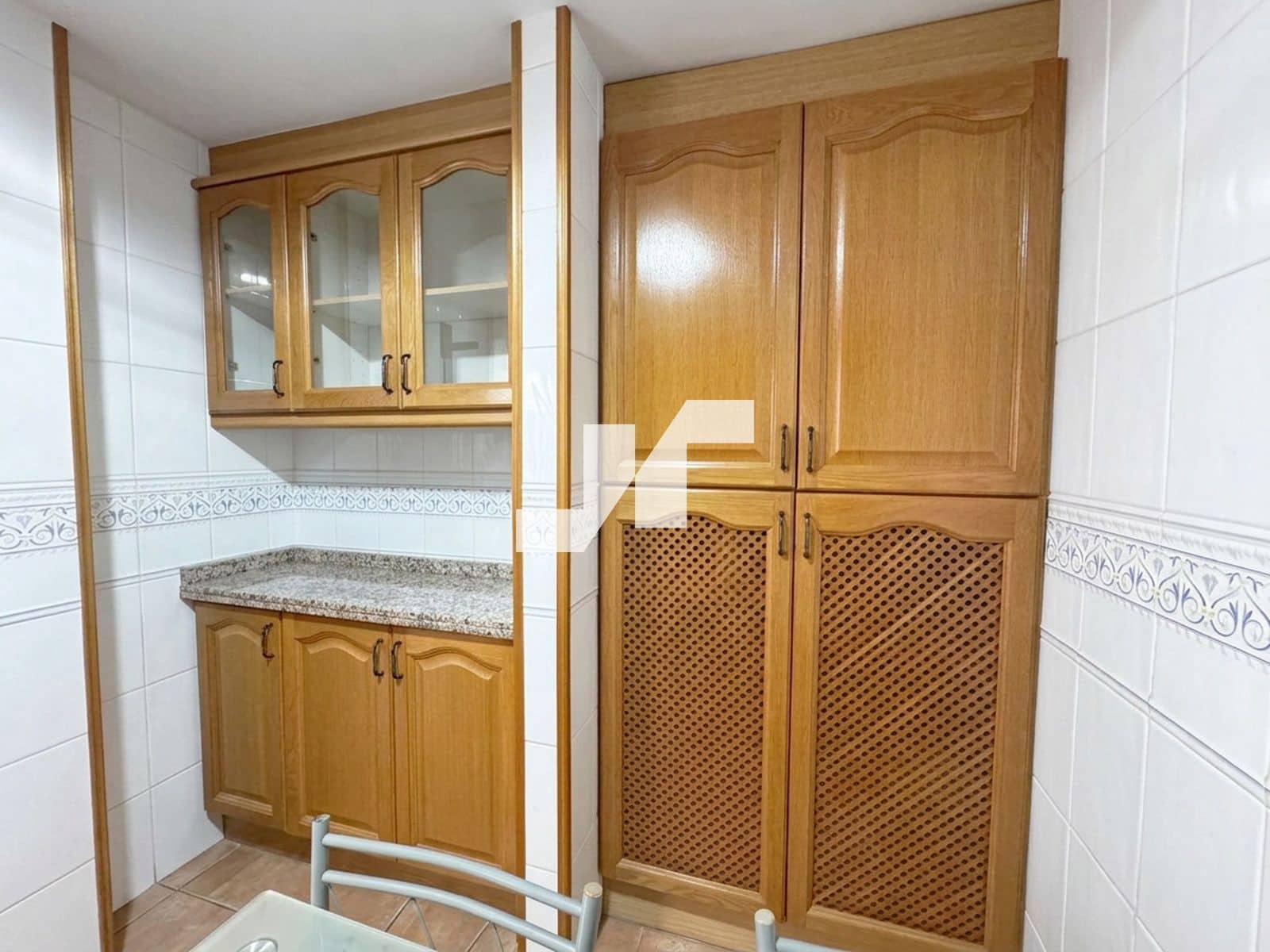 3 bedroom Flat for sale in Castello de la Plana with garage - € 195,000 (Ref: 9734993)