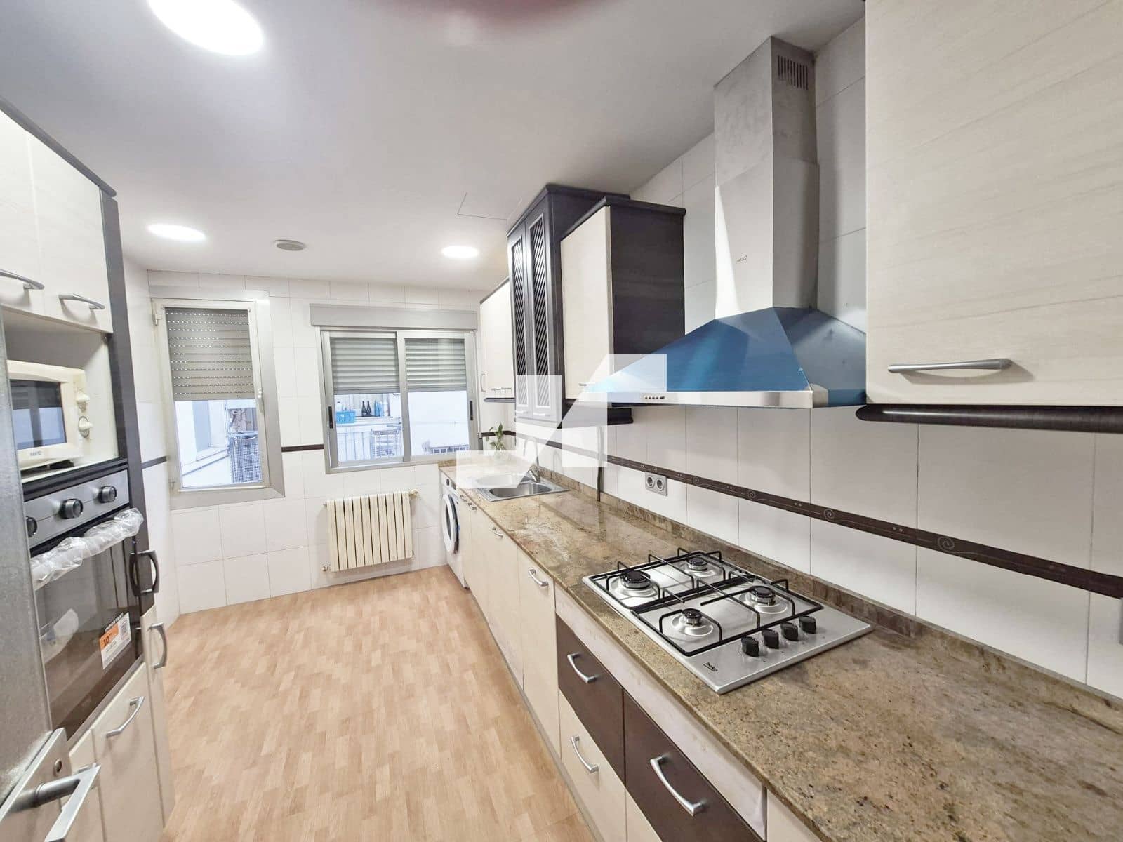 2 sovrum Lägenhet att hyra i Castello de la Plana - 850 € (Ref: 9753441)