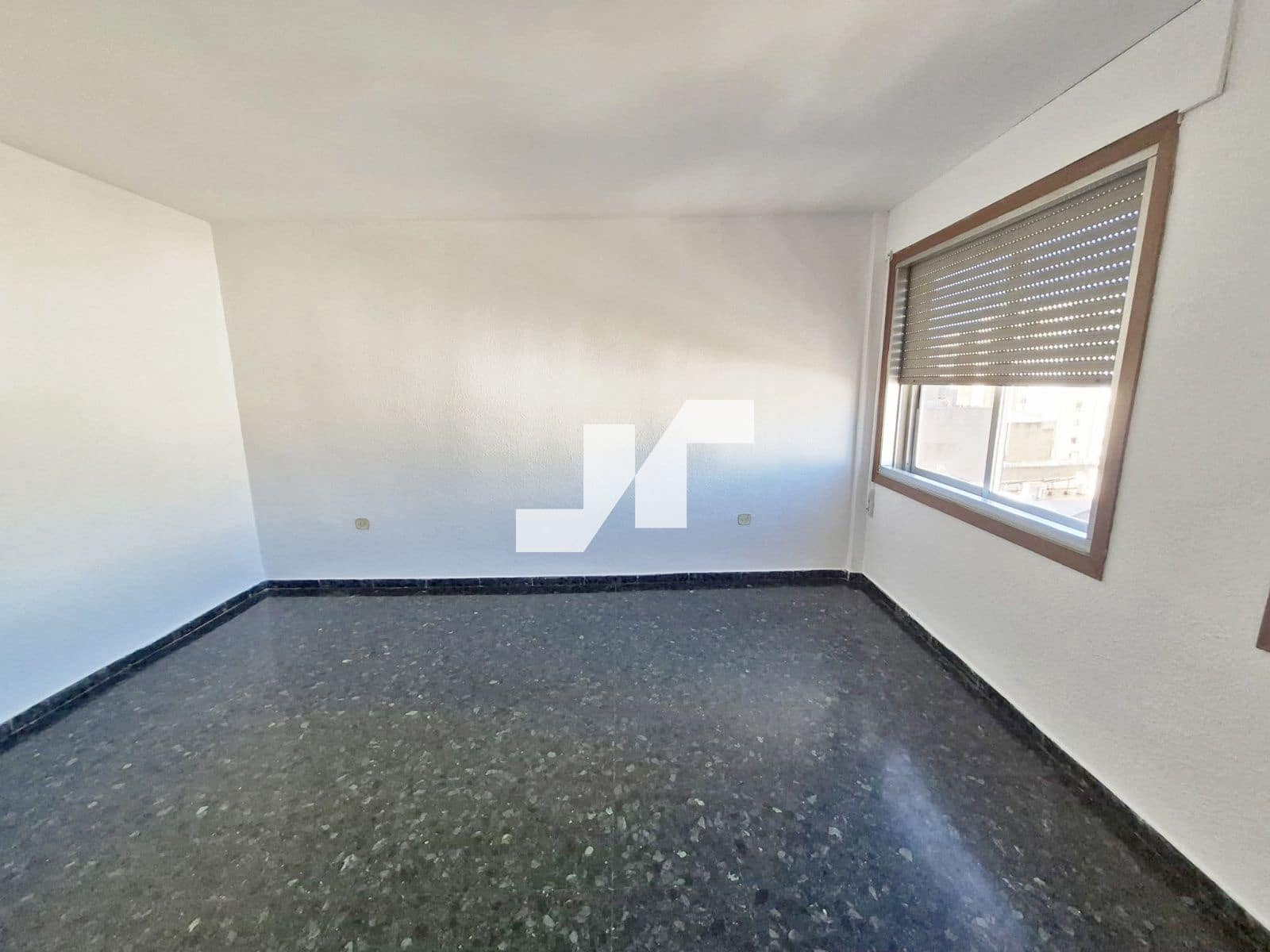 2 sovrum Lägenhet att hyra i Castello de la Plana - 850 € (Ref: 9753441)