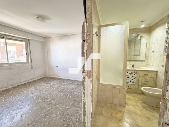 4 sypialnia Mieszkanie na sprzedaż w Norte, Castelló de la Plana - 139 000 € (Ref: 9776839)