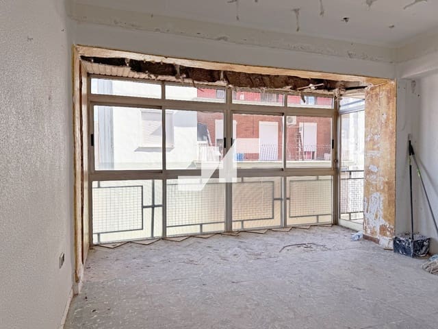 4 sypialnia Mieszkanie na sprzedaż w Norte, Castelló de la Plana - 139 000 € (Ref: 9776839)