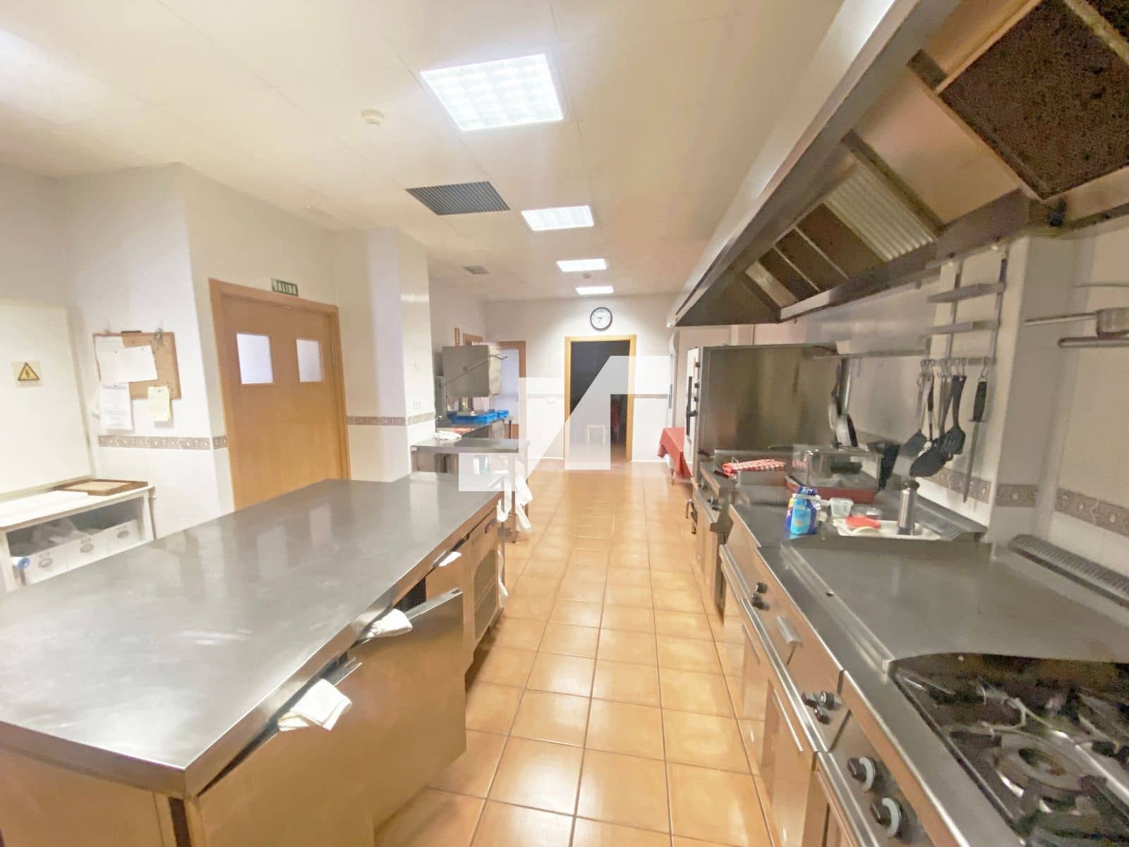 10 soverom Restaurant/Bar til salgs i Orea med svømmebasseng - € 2 000 000 (Ref: 9778777)