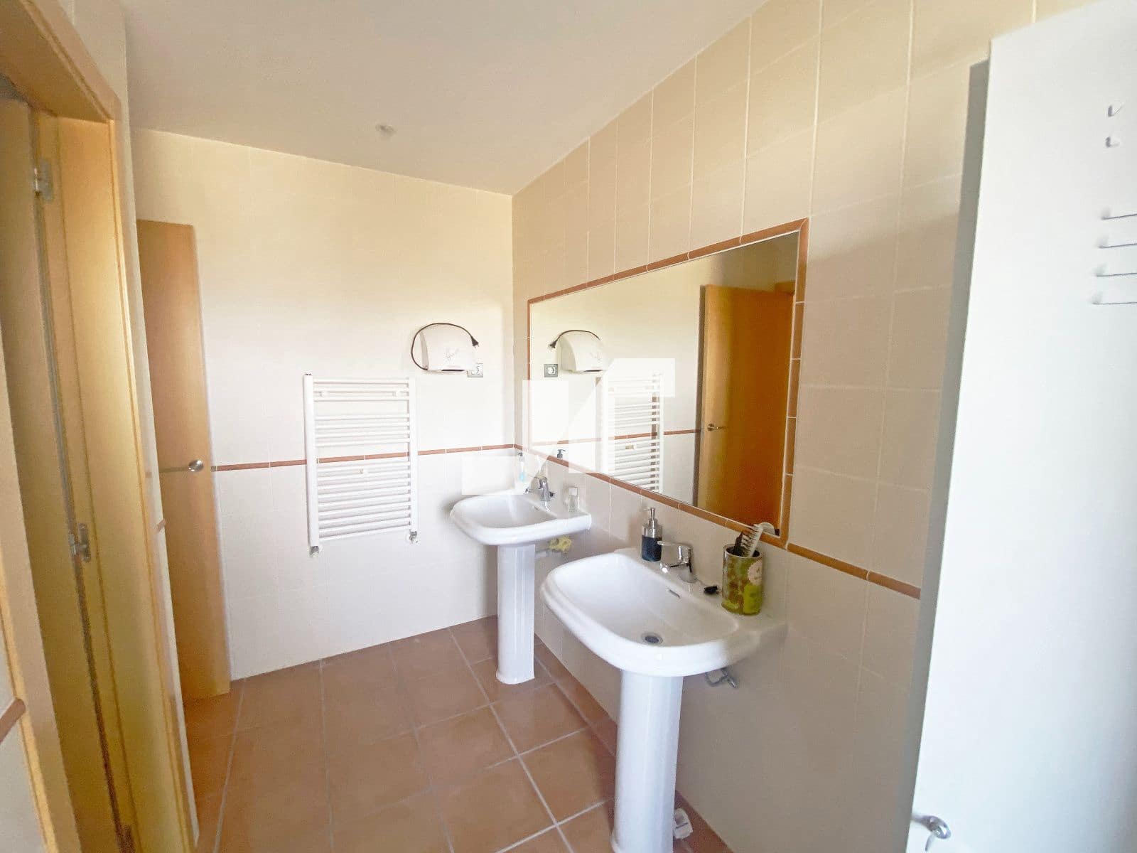 10 soverom Restaurant/Bar til salgs i Orea med svømmebasseng - € 2 000 000 (Ref: 9778777)