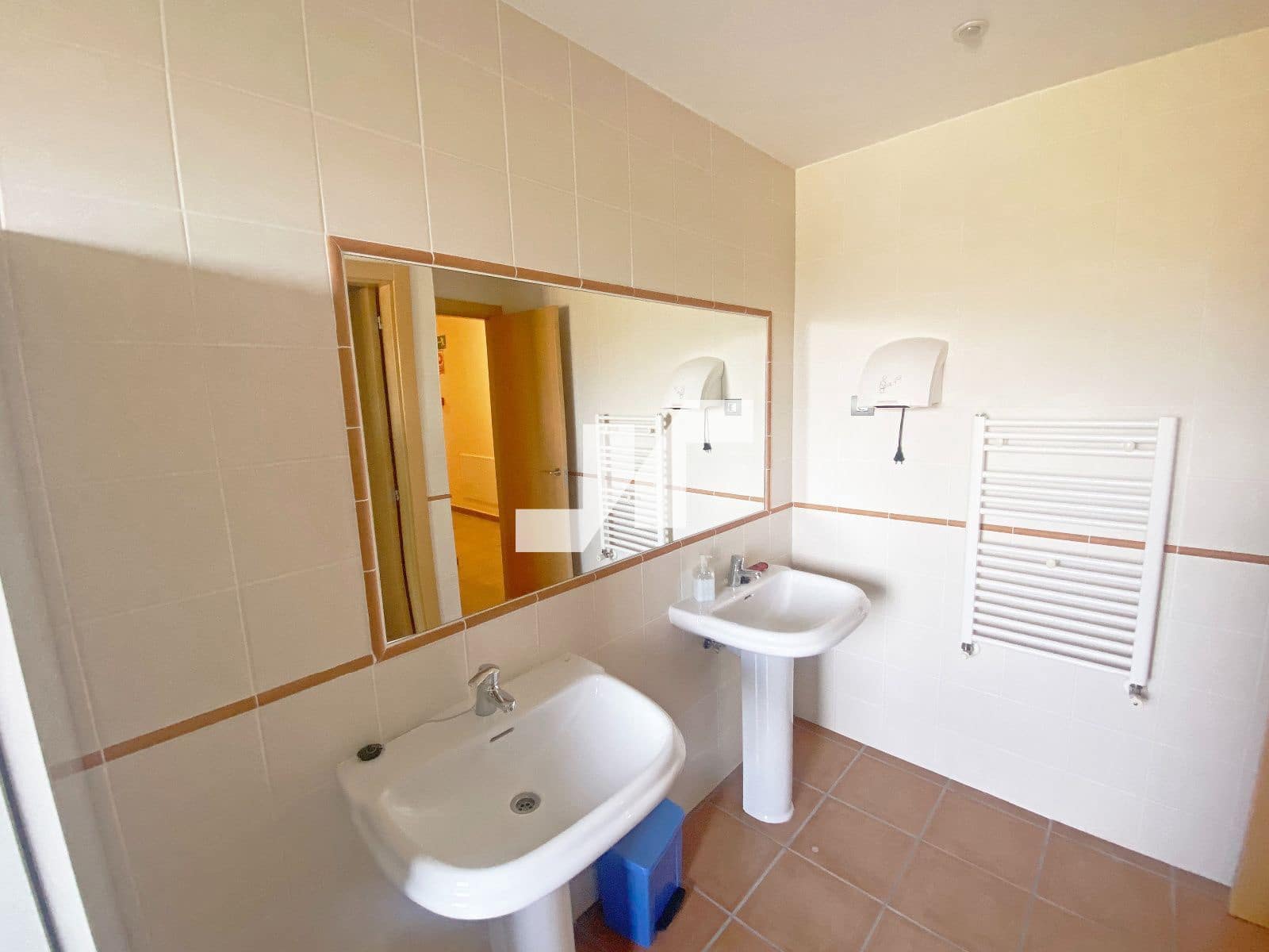 10 soverom Restaurant/Bar til salgs i Orea med svømmebasseng - € 2 000 000 (Ref: 9778777)