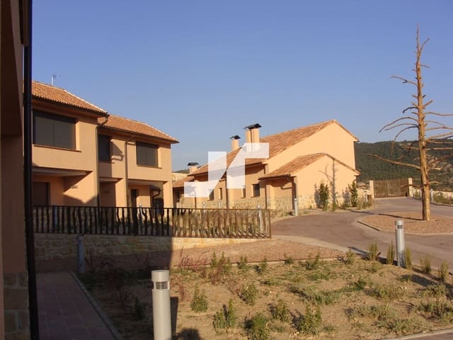 10 soveværelse Restaurant/Bar til salg i Orea med swimmingpool - € 2.000.000 (Ref: 9778777)