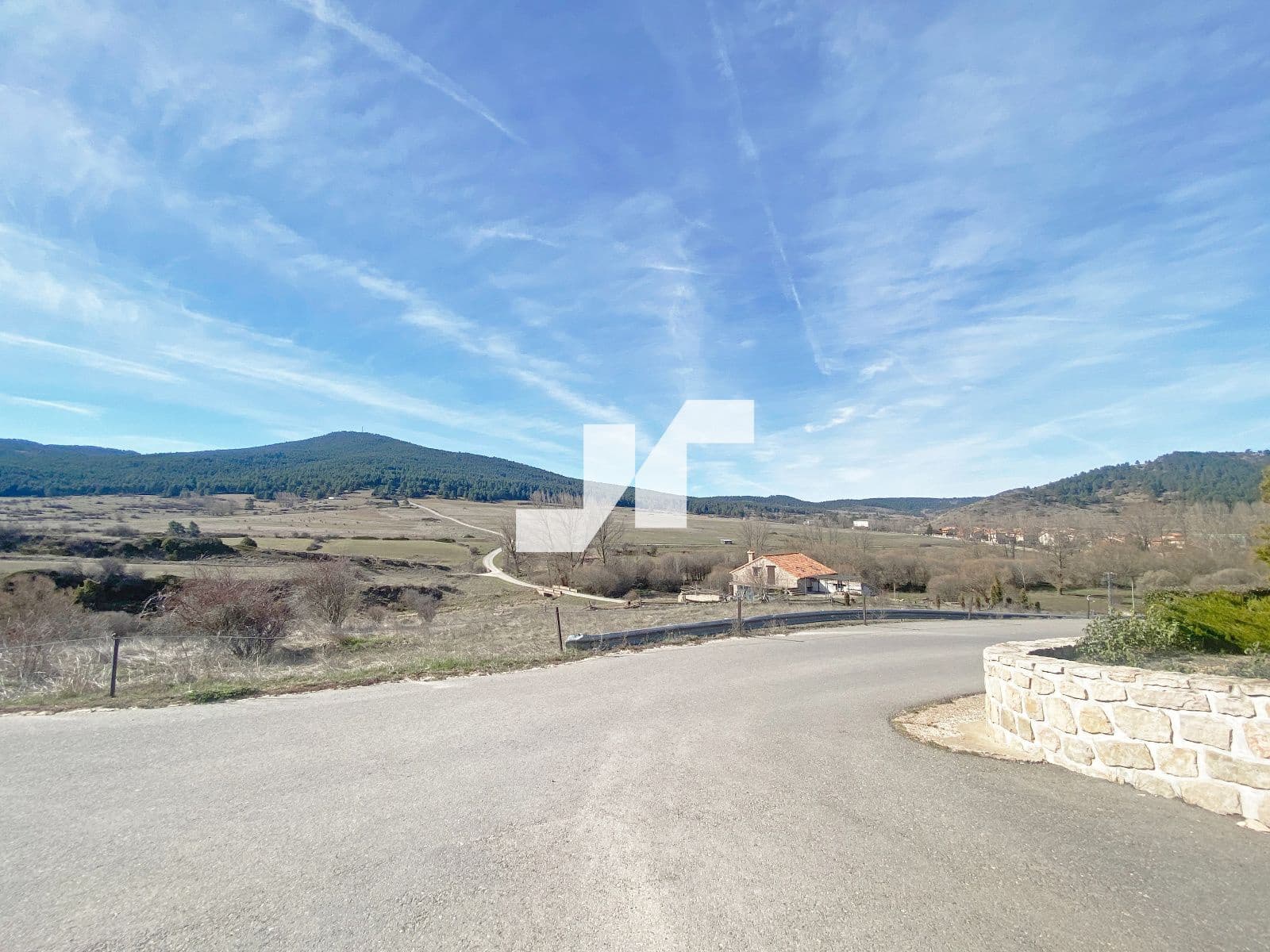 10 soverom Restaurant/Bar til salgs i Orea med svømmebasseng - € 2 000 000 (Ref: 9778777)