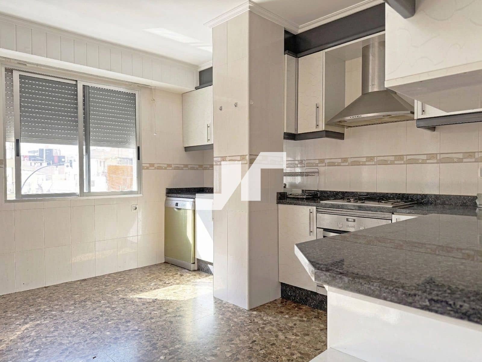 8 slaapkamer Restaurant/bar te koop in Burriana / Borriana - € 380.000 (Ref: 9790016)