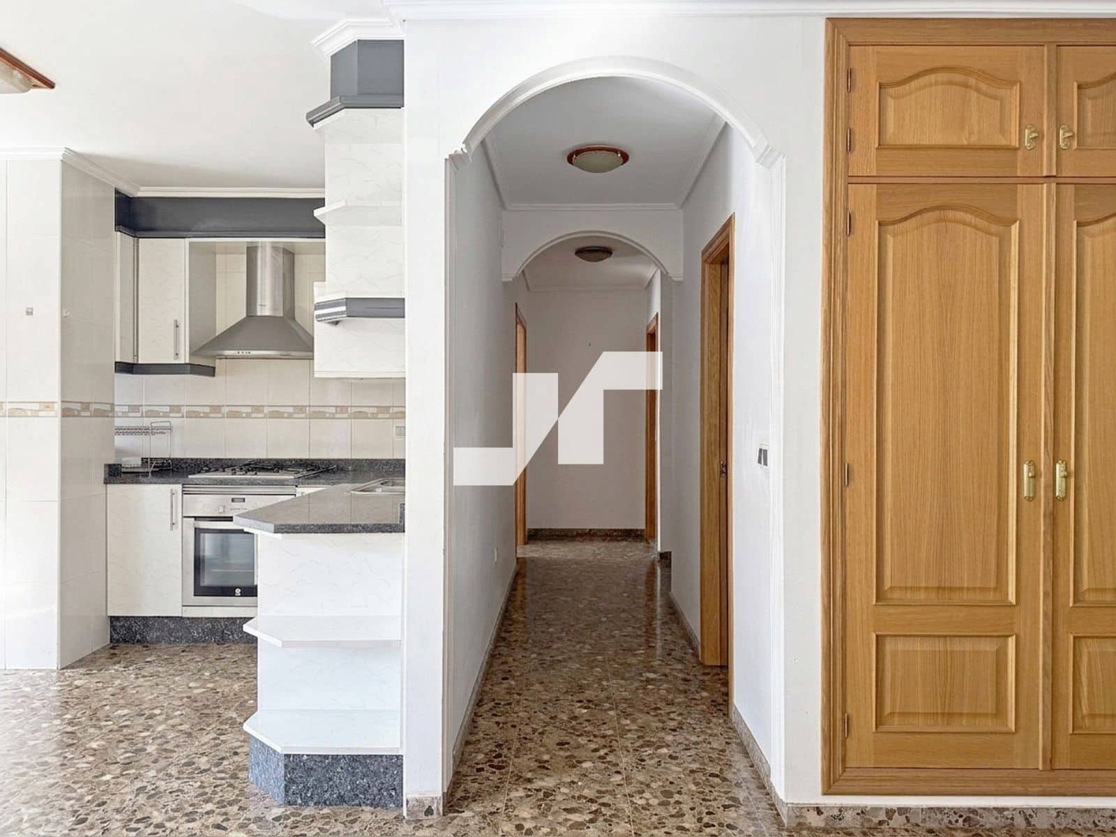 8 slaapkamer Restaurant/bar te koop in Burriana / Borriana - € 380.000 (Ref: 9790016)