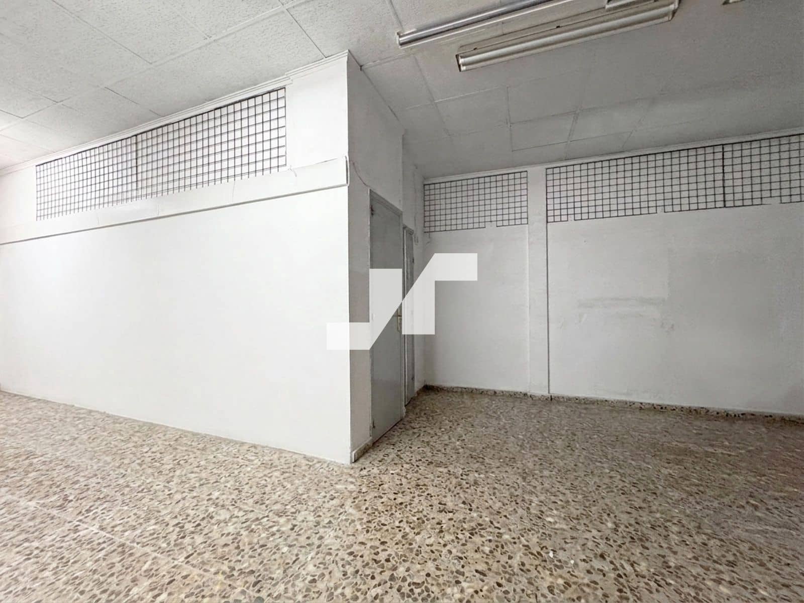 8 slaapkamer Restaurant/bar te koop in Burriana / Borriana - € 380.000 (Ref: 9790016)