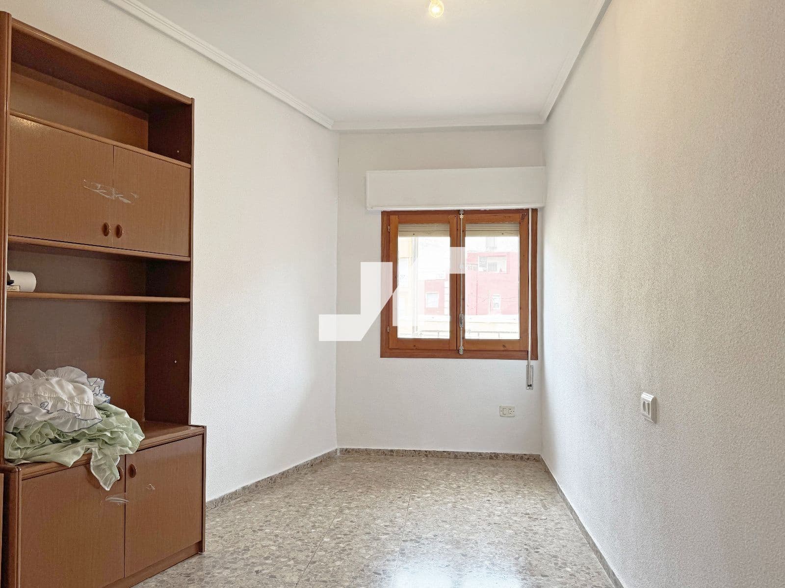 4 bedroom Flat for sale in L'Alcora - € 98,000 (Ref: 9815378)