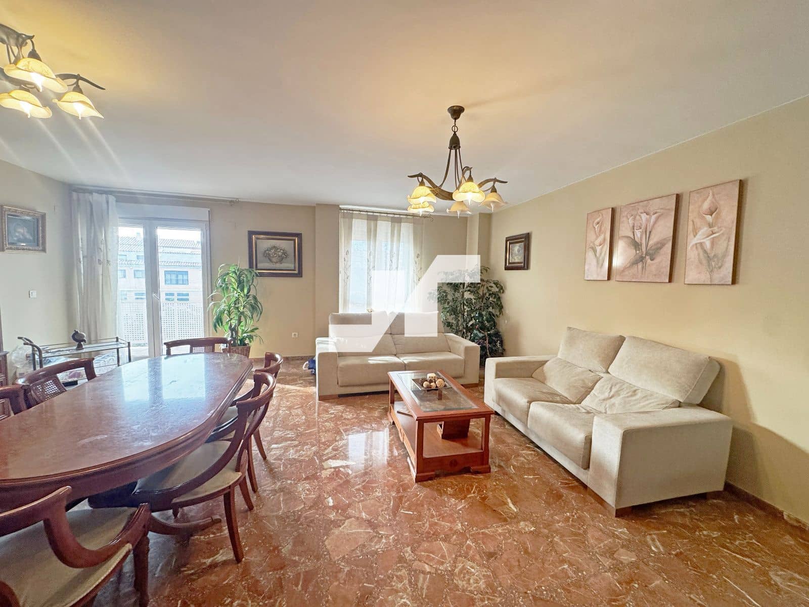 6 bedroom Flat for sale in Vila-real with garage - € 350,000 (Ref: 9828153)