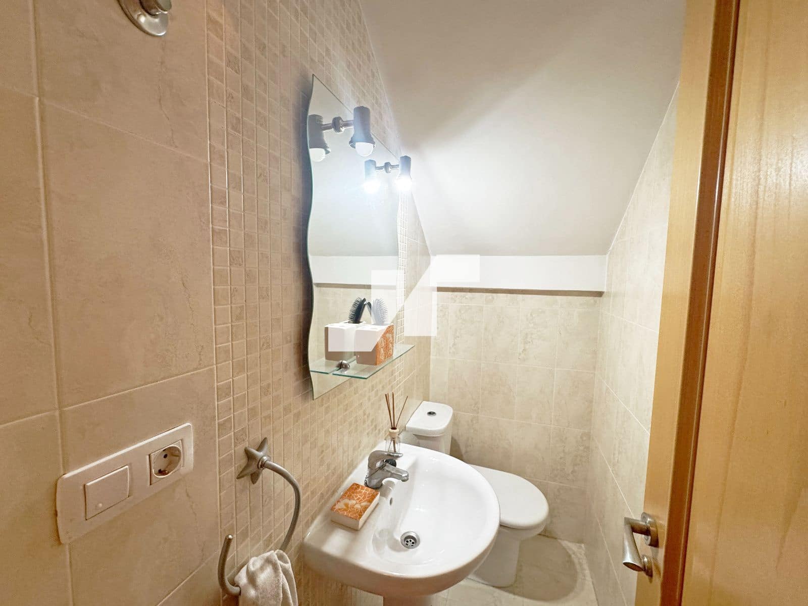 6 bedroom Flat for sale in Vila-real with garage - € 350,000 (Ref: 9828153)