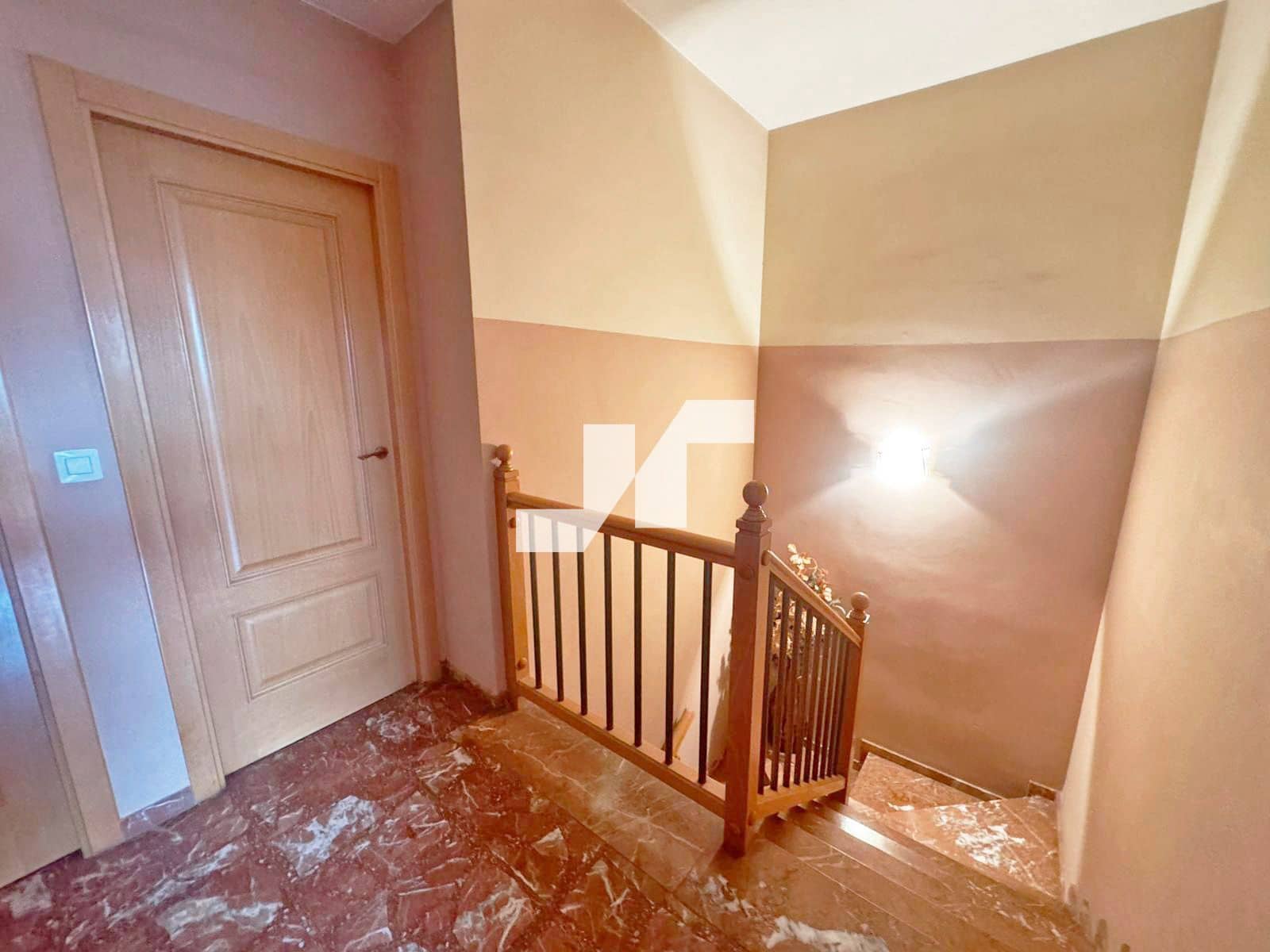 6 bedroom Flat for sale in Vila-real with garage - € 350,000 (Ref: 9828153)