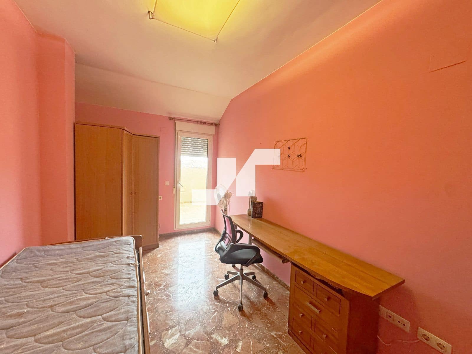 6 bedroom Flat for sale in Vila-real with garage - € 350,000 (Ref: 9828153)