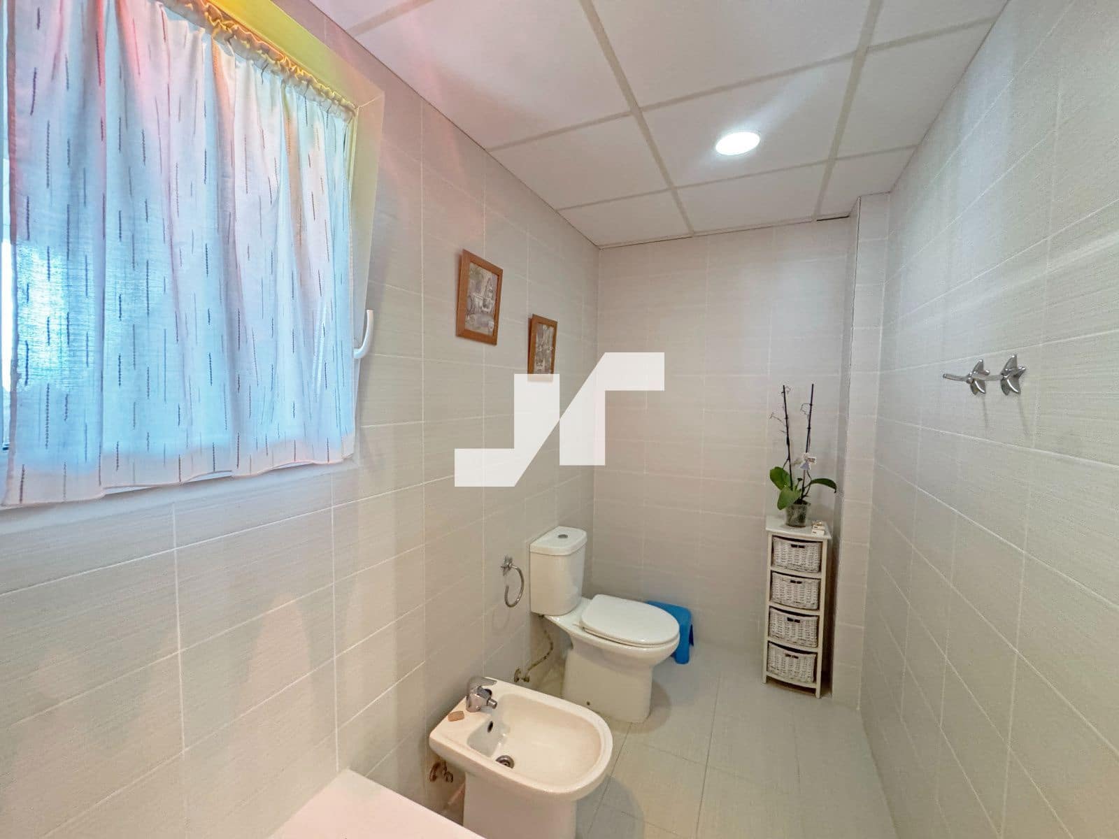 6 bedroom Flat for sale in Vila-real with garage - € 350,000 (Ref: 9828153)