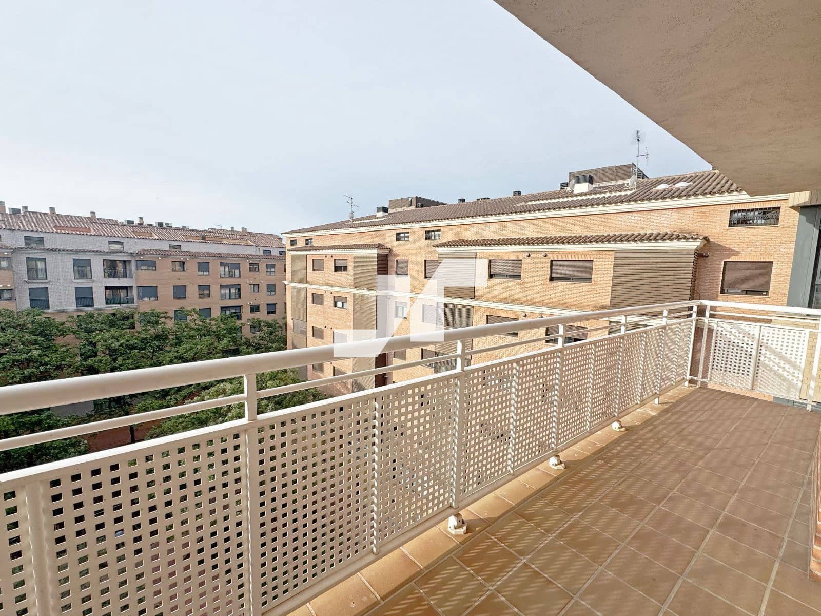 6 bedroom Flat for sale in Vila-real with garage - € 350,000 (Ref: 9828153)
