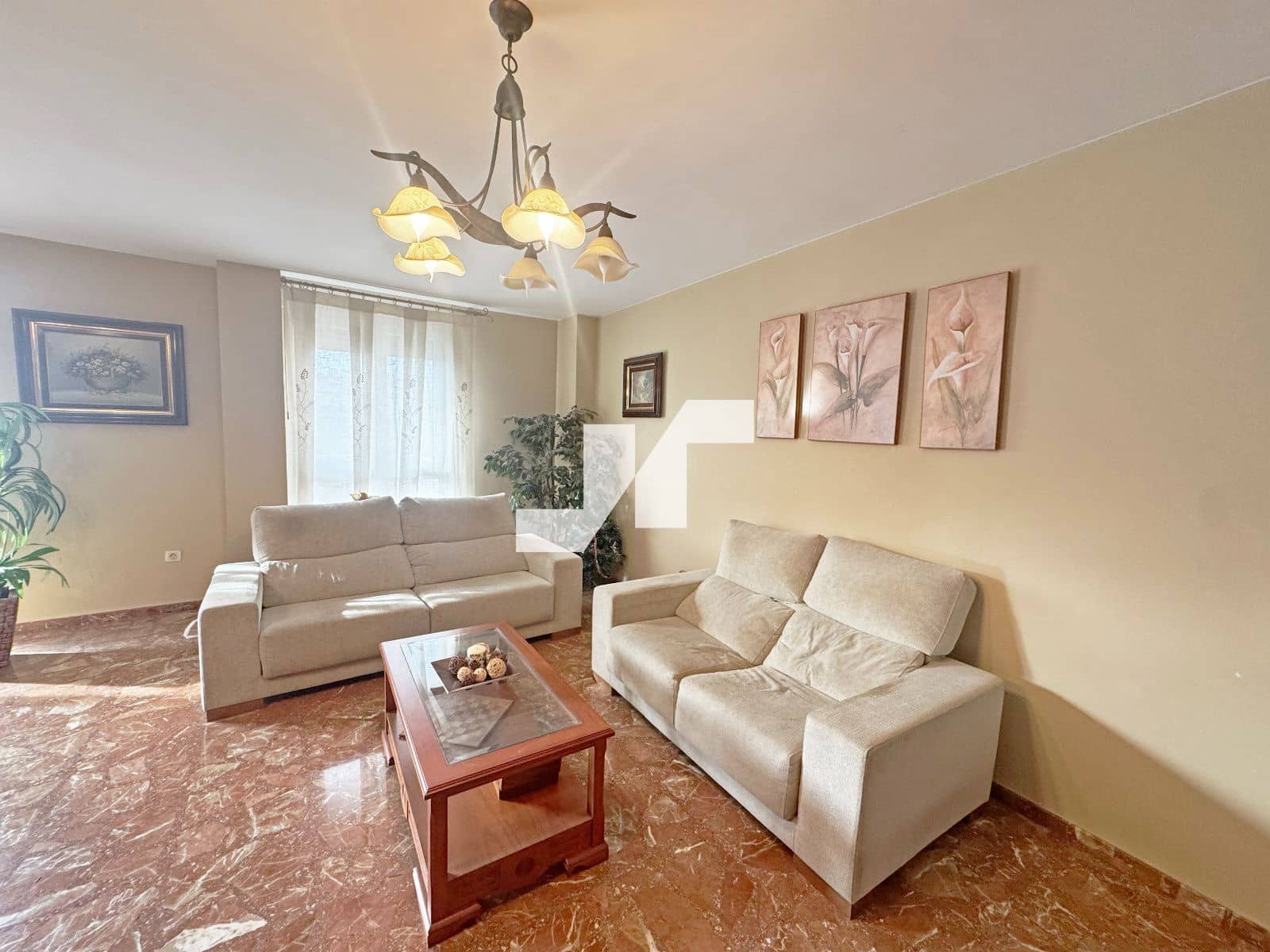 6 bedroom Flat for sale in Vila-real with garage - € 350,000 (Ref: 9828153)