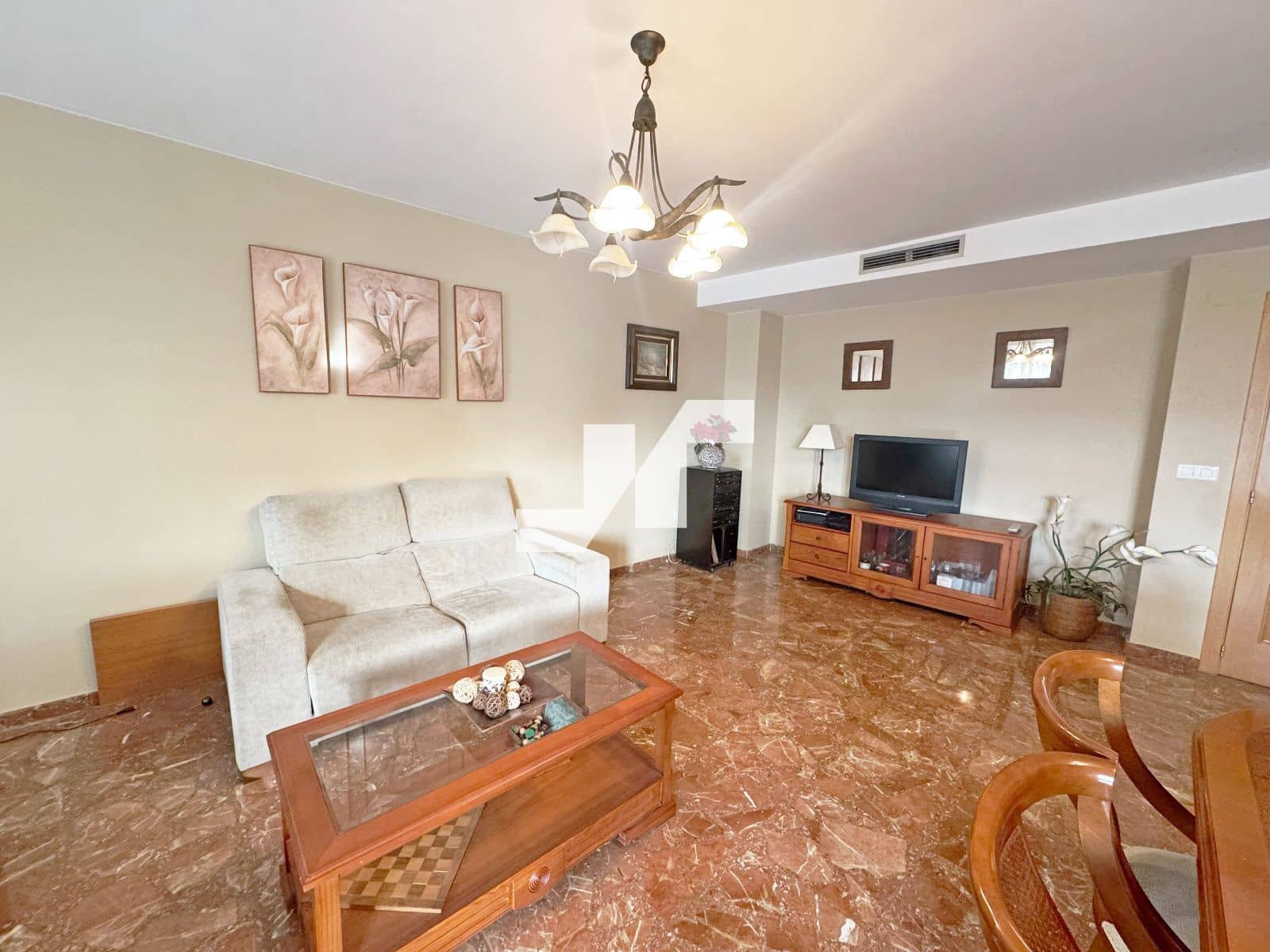 6 bedroom Flat for sale in Vila-real with garage - € 350,000 (Ref: 9828153)