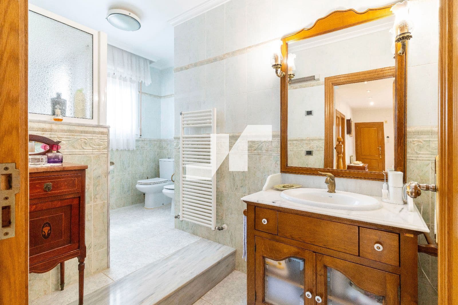 5 bedroom Villa for sale in Vila-real with pool garage - € 595,000 (Ref: 9836827)