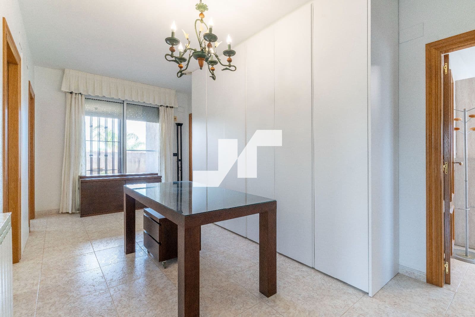 5 bedroom Villa for sale in Vila-real with pool garage - € 595,000 (Ref: 9836827)