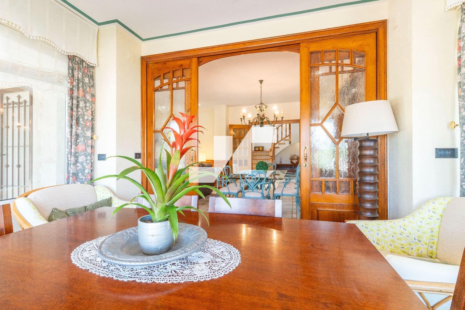 5 bedroom Villa for sale in Vila-real with pool garage - € 595,000 (Ref: 9836827)