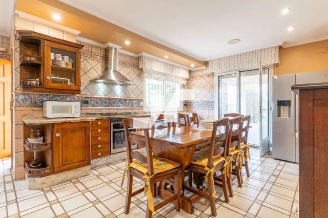 5 soveværelse Villa til salg i Vila-real med swimmingpool garage - € 595.000 (Ref: 9836827)